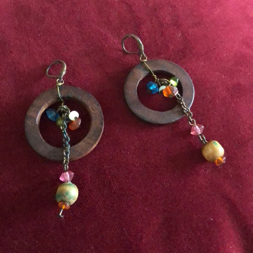1$ if you buy 4 or more costume jewelry.